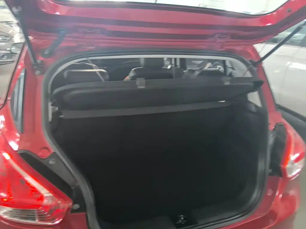 Baojun 310 2016 2016 1.2L Manual Luxury Type
