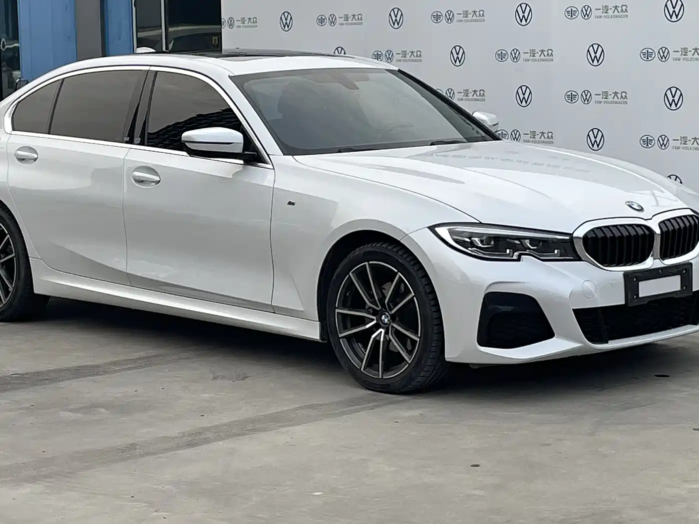 BMW 3-SERIES
