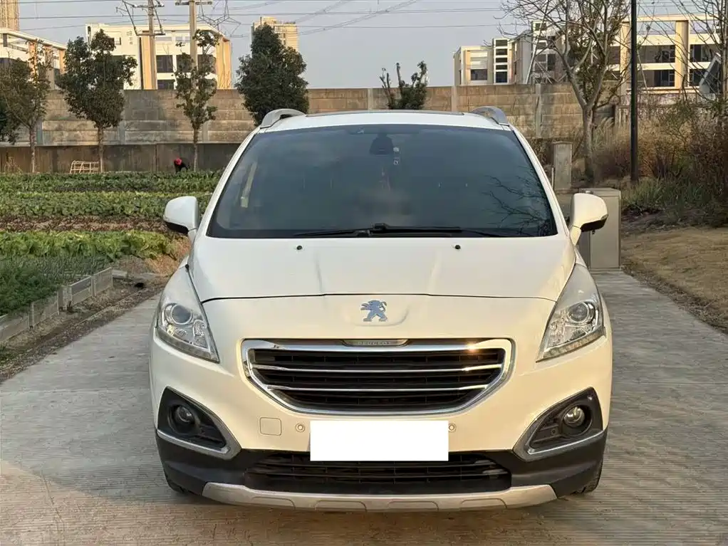 Peugeot 3008 2014 1.6THP Roland Garros Edition фото 2
