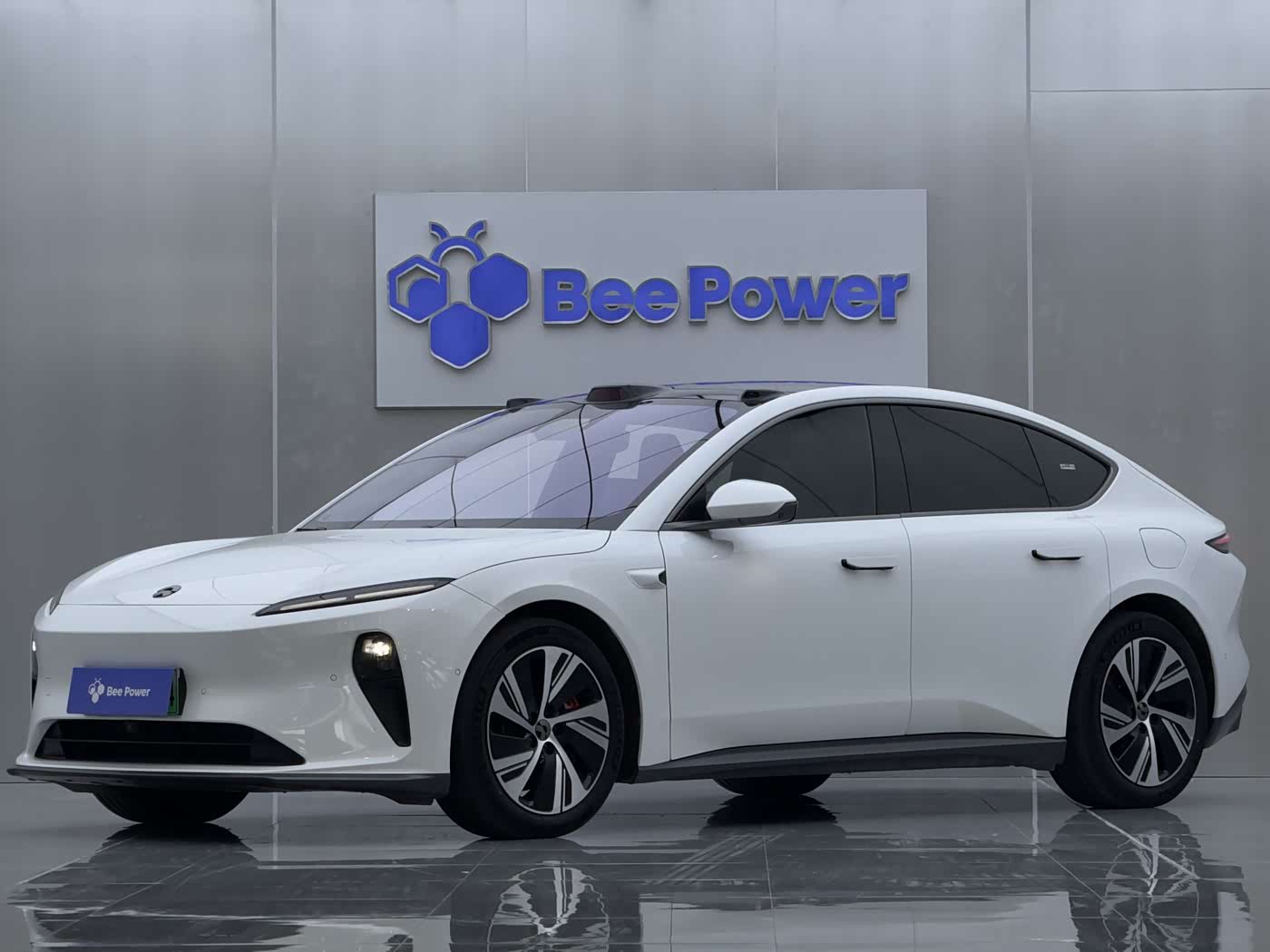 NIO ET5