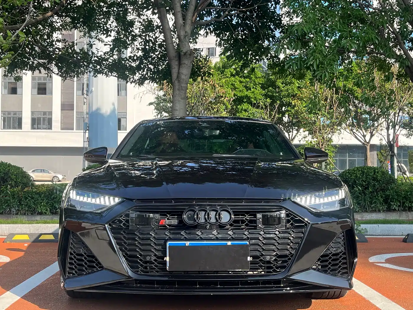Audi A7L 2024 45 TFSI quattro S-line Black Warrior Edition фото 2