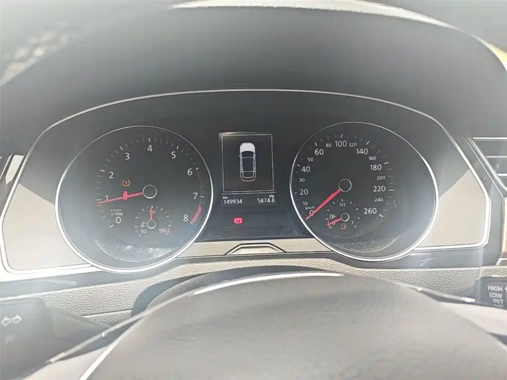 Volkswagen Magotan 2018 Facelift 330TSI DSG Luxury фото 12
