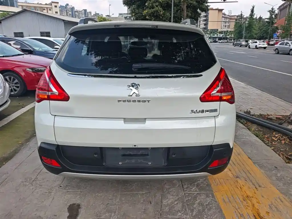 Peugeot 3008 2015 1.6THP Automatic Top Style Edition фото 6