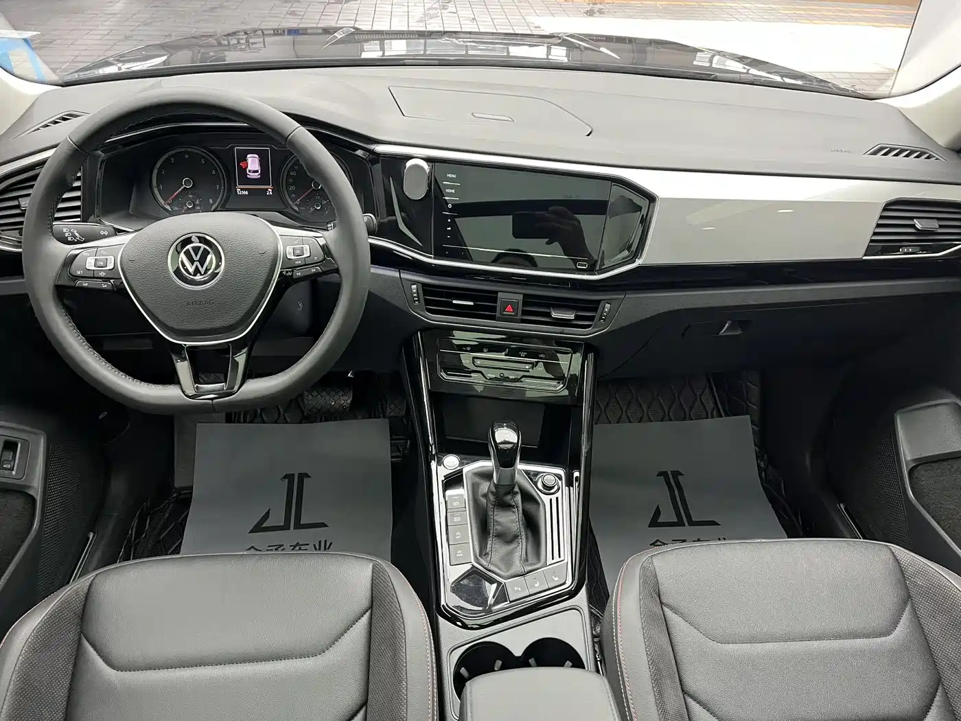Volkswagen Tayron 2022 280TSI 2WD Luxury Smart Connect Edition фото 9