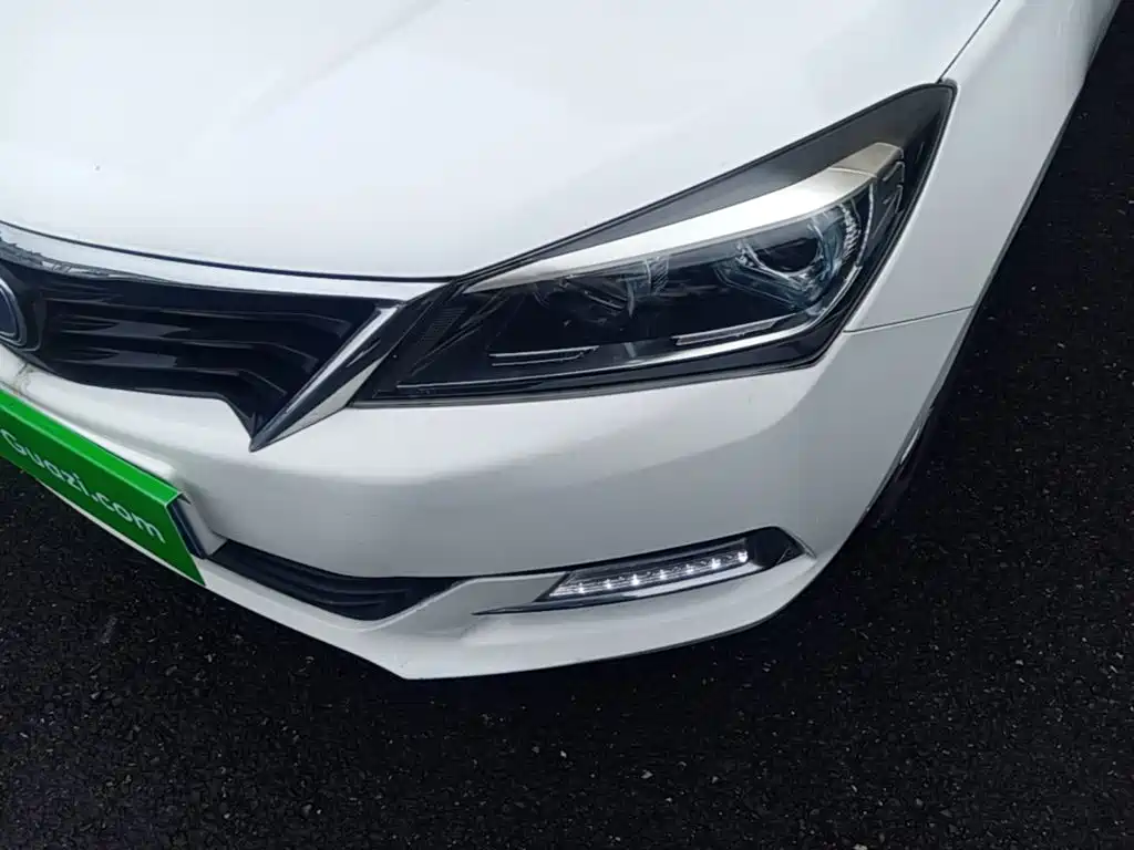 Changan Yuexiang V7 2016 2016 1.6L Auto Joy Version China V
