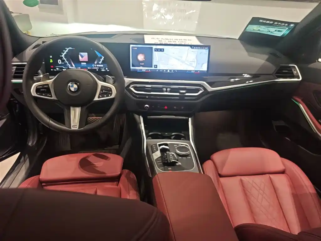 BMW 3 Series 2023 330i M Sport Shadow Edition фото 16