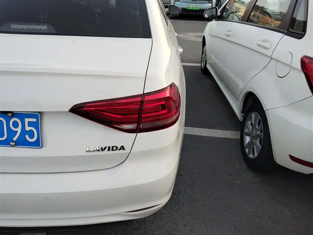 Volkswagen Lavida 2019 Lavida Start 1.5L Auto Trend (China VI) фото 8