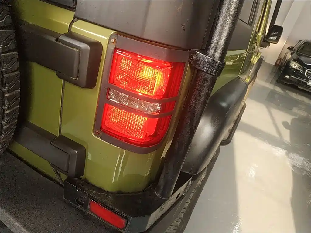 BAIC ORV Beijing Offroad BJ40 2016 Model 40L 2.3T Automatic 4WD Exclusive фото 8