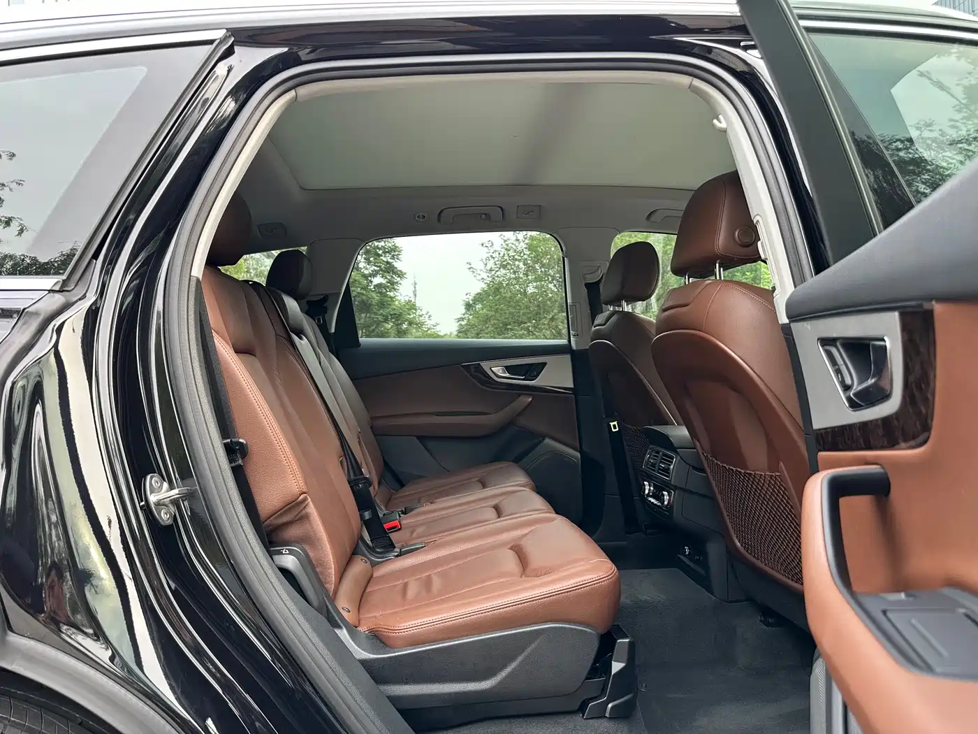 Audi Q7 2018 45 TFSI S line Sport фото 12