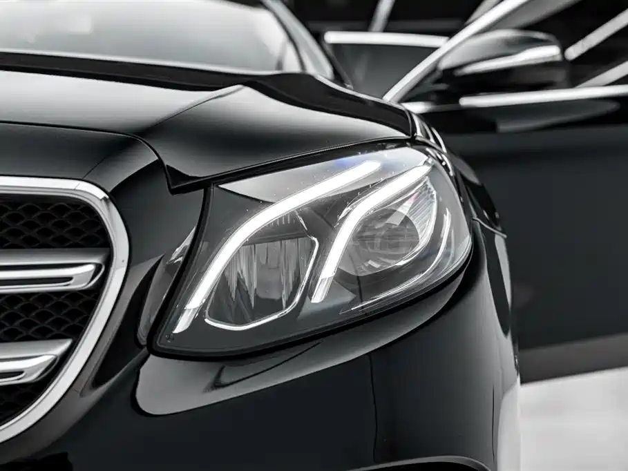 Mercedes-Benz E-Class 2020 E 260 L Sport 4MATIC фото 35