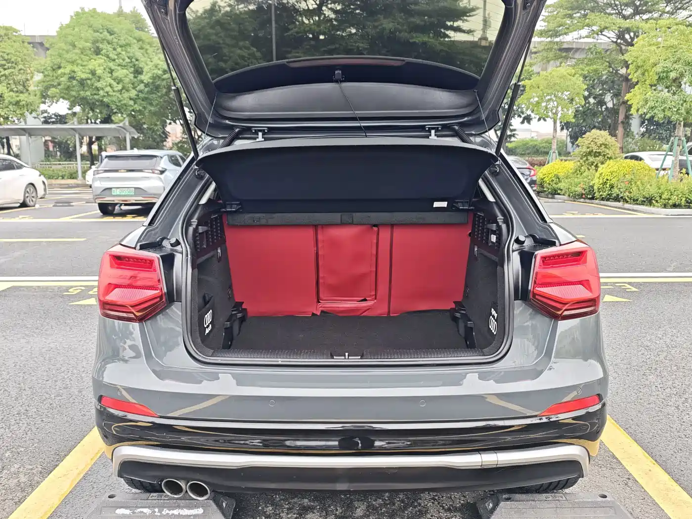 Audi Q2L 2019 2018 35 TFSI Launch Exclusive Edition China VI