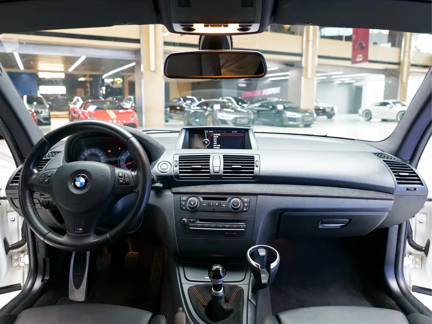 BMW 1 Series M 2011 1M Coupe фото 11