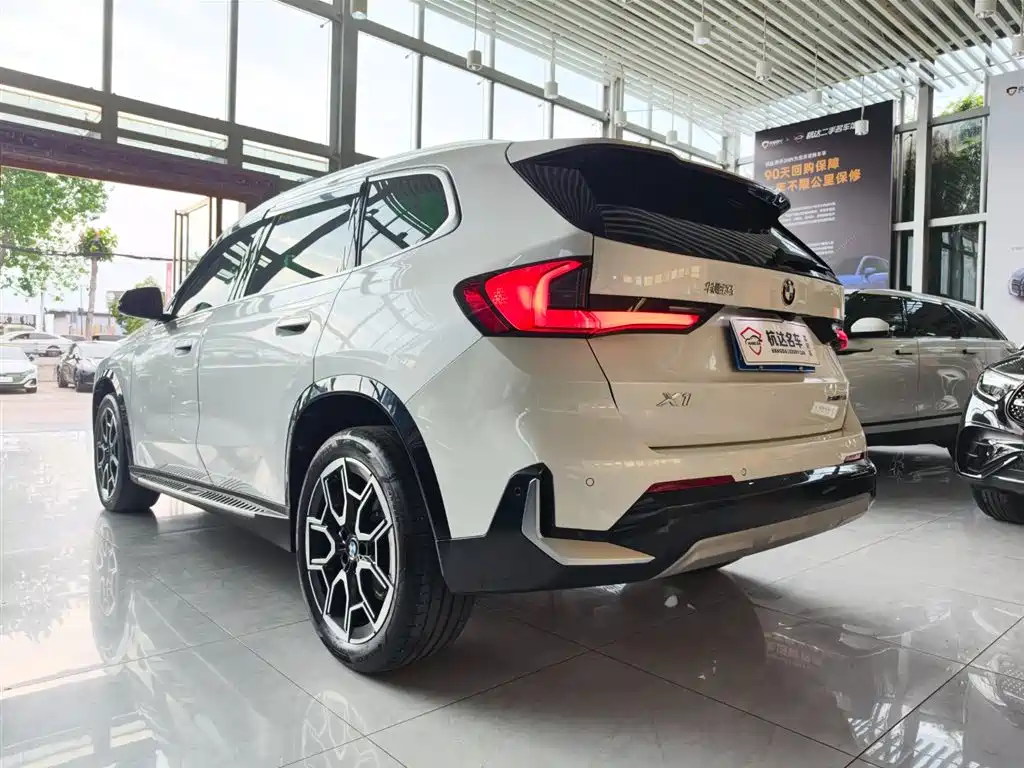BMW X1 2023 sDrive25Li X Design Package фото 4