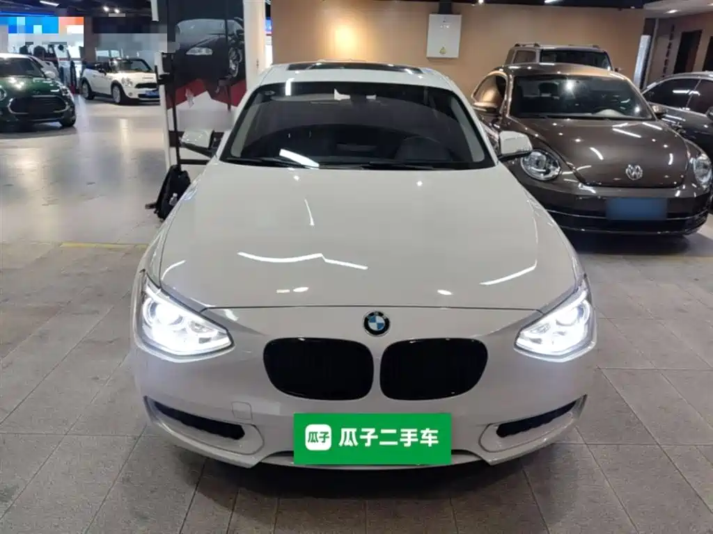 BMW 1 Series (Import) 2013 Facelift 116i Urban Model фото 3