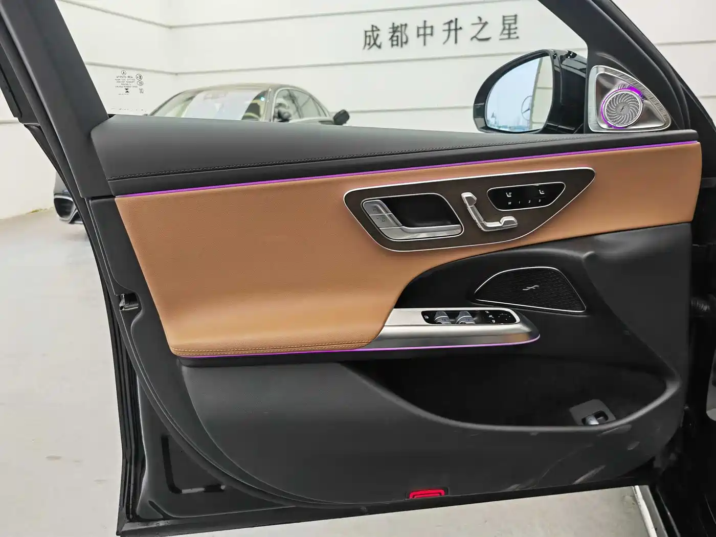 Mercedes-Benz E-Class 2024 E 300 L Fashion фото 10