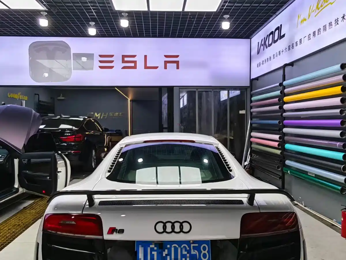 Audi R8 2014 5.2 FSI quattro фото 8