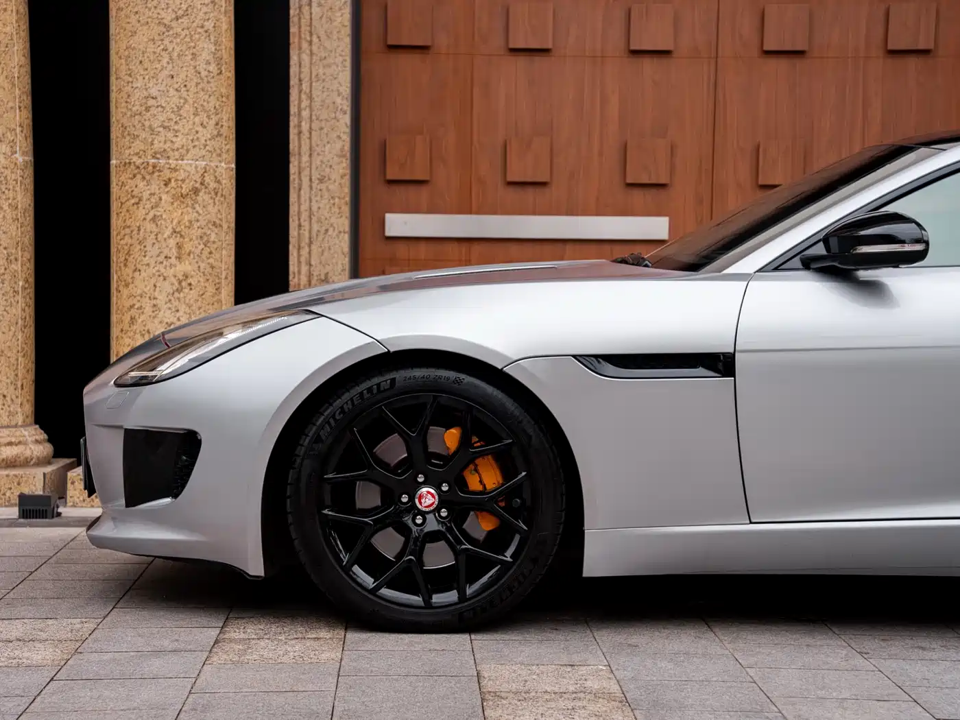 Jaguar F-TYPE 2016 3.0 SC Hardtop фото 15