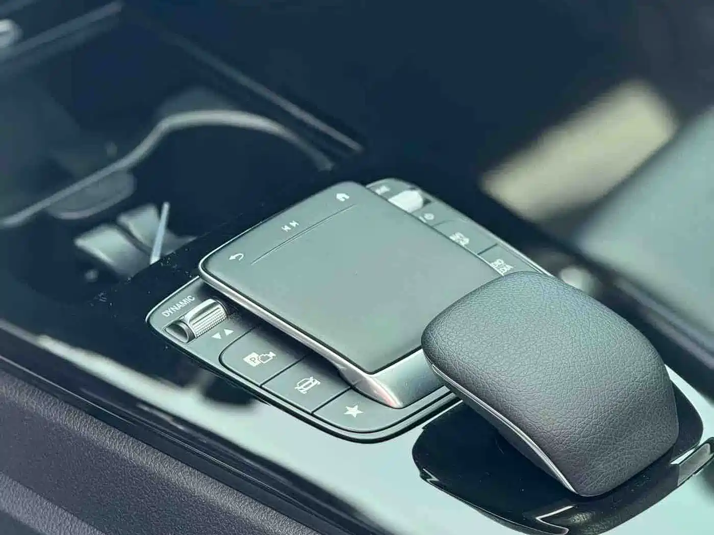Mercedes-Benz A-Class 2020 Facelift A 200 L Sport Sedan Fashion фото 13