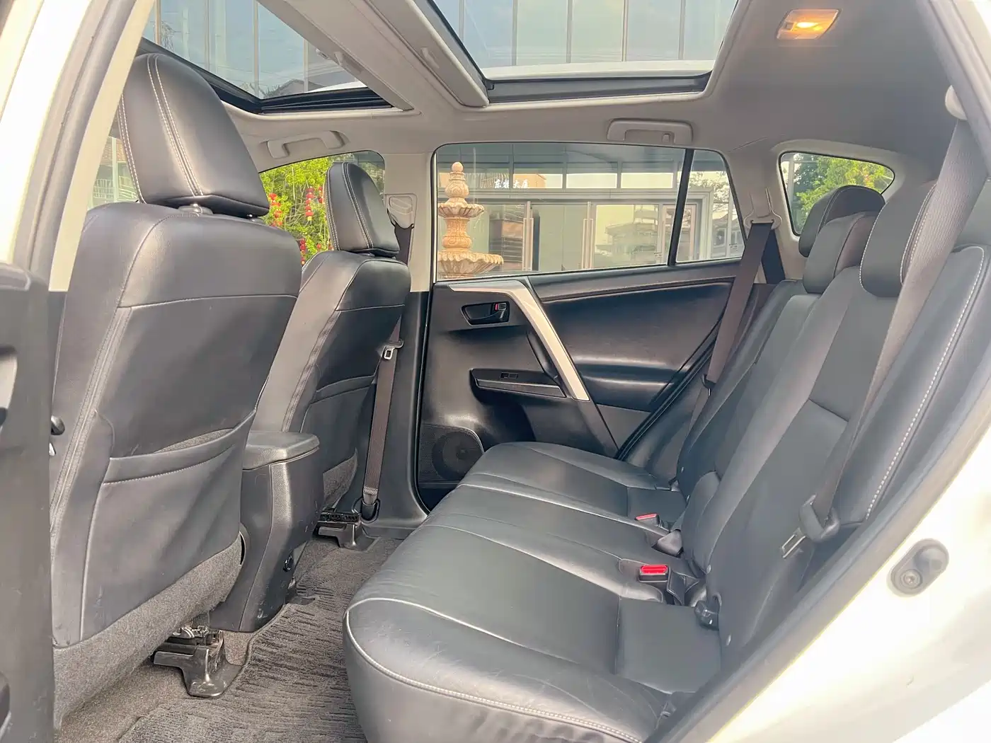 Toyota RAV4 Rongfang 2018 2.5L Automatic 4WD Elite i Edition фото 9