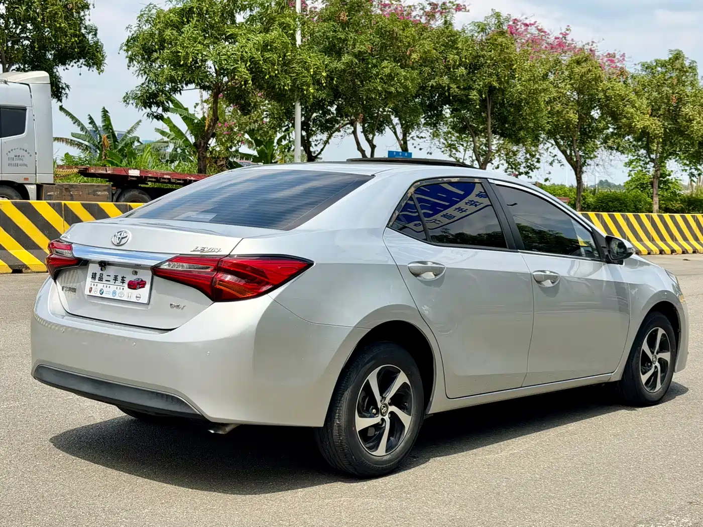 Toyota Levin 2018 185T CVT Luxury Edition фото 9