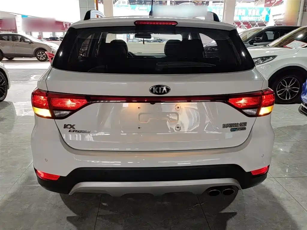 Kia KX CROSS 2018 1.6L Automatic Smart Sunroof Edition фото 6