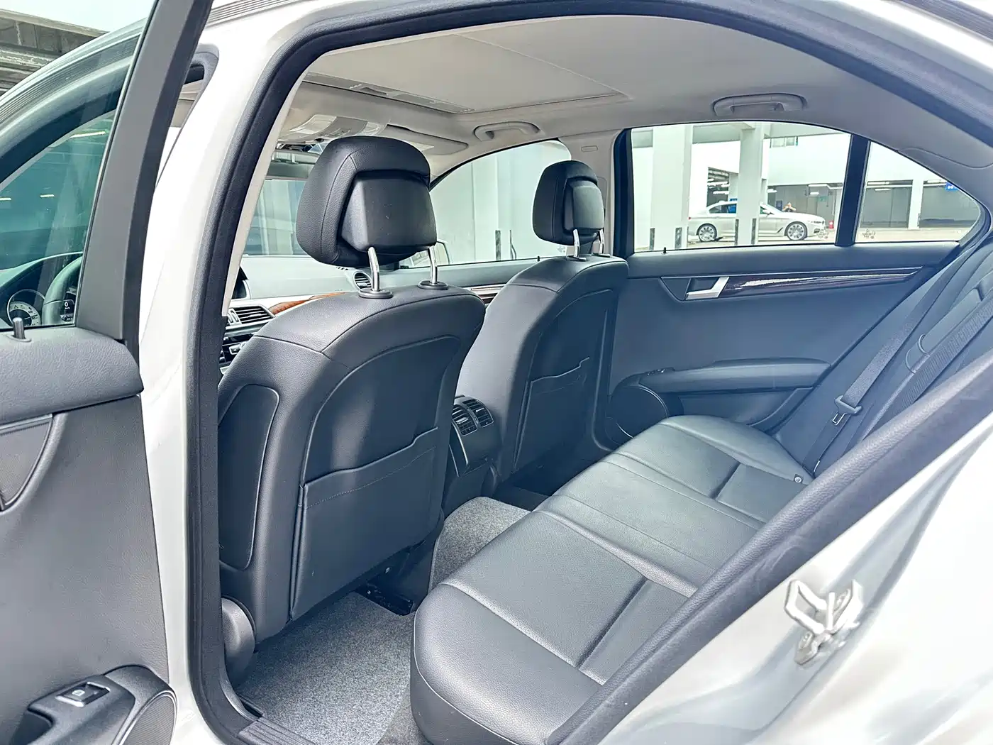 Mercedes-Benz C-Class 2013 C 260 CGI Elegance фото 7