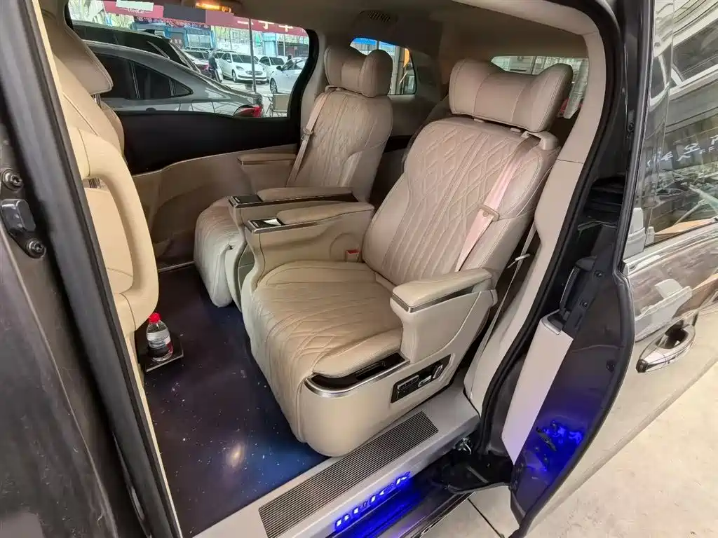 Buick GL8 2023 Land Business Class 652T Luxury фото 6