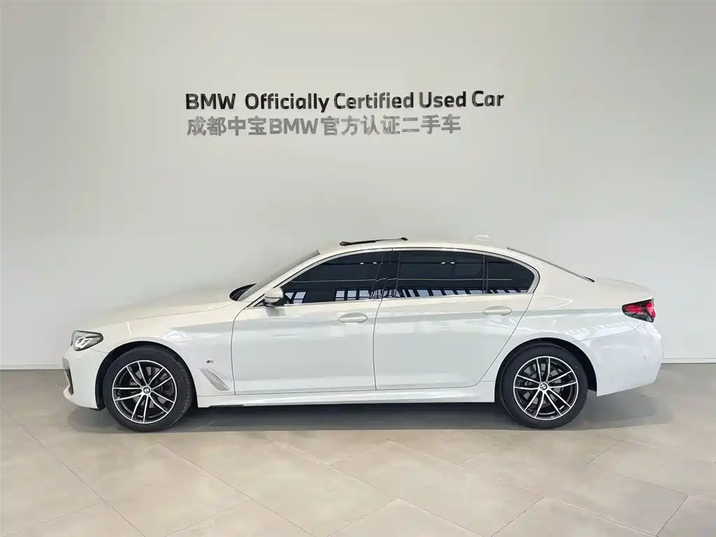 BMW 5 Series 2022 Model Second Facelift 525Li M Sport Package фото 3