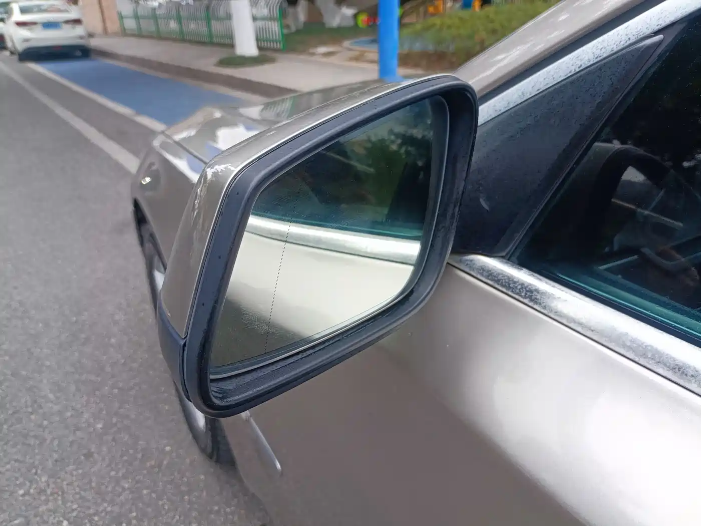 BMW 7 Series 2009 740Li Premium фото 14