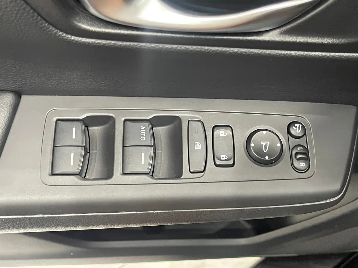 Honda Breeze 2024 2023 240TURBO 2WD Luxury 5-Seater