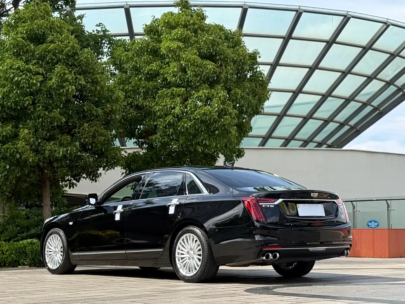 CADILLAC CT6