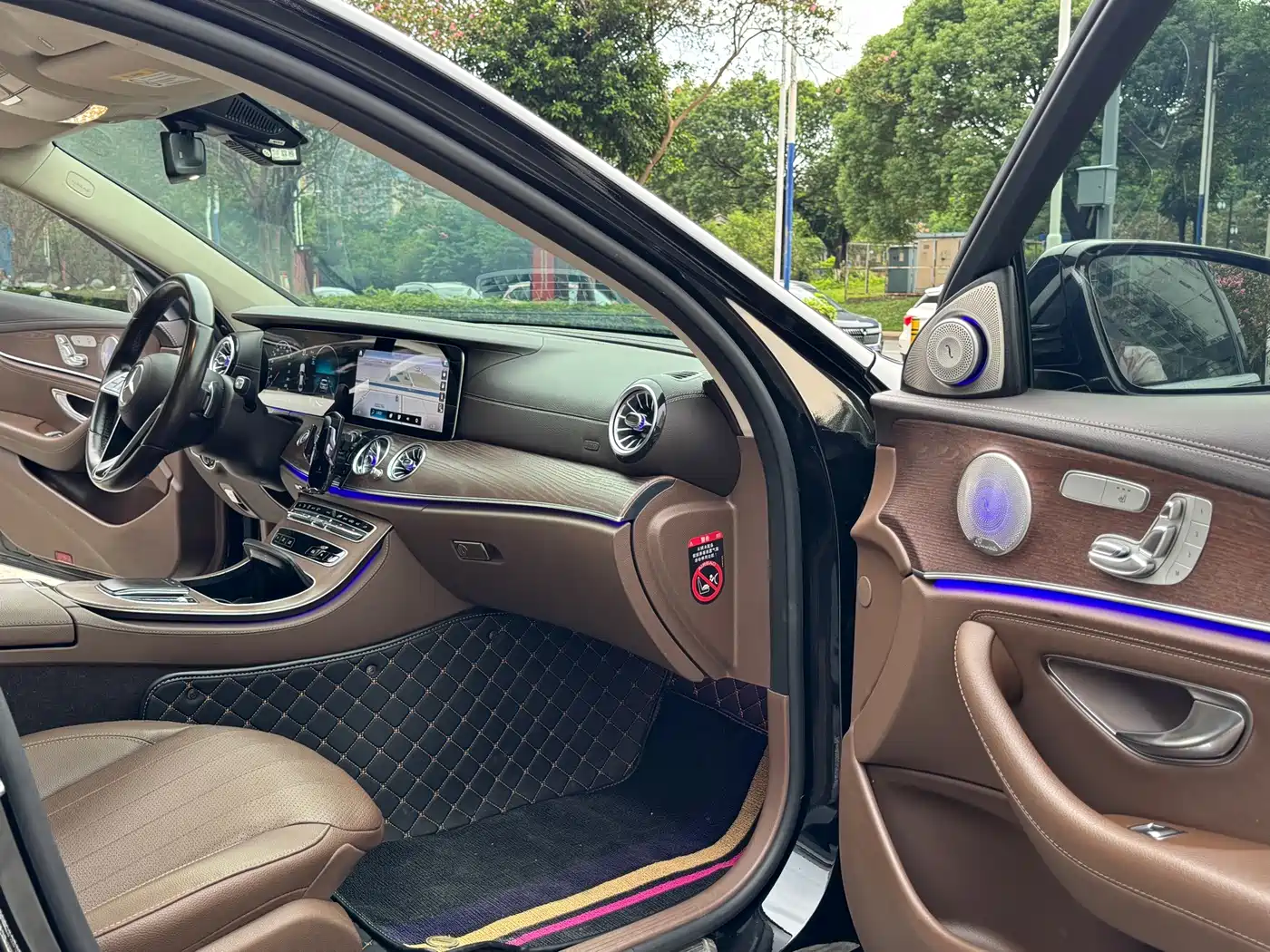 Mercedes-Benz E-Class, миниатюра 9