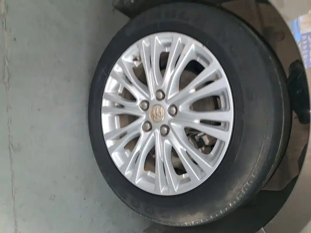 Фото 23 - Buick Excelle