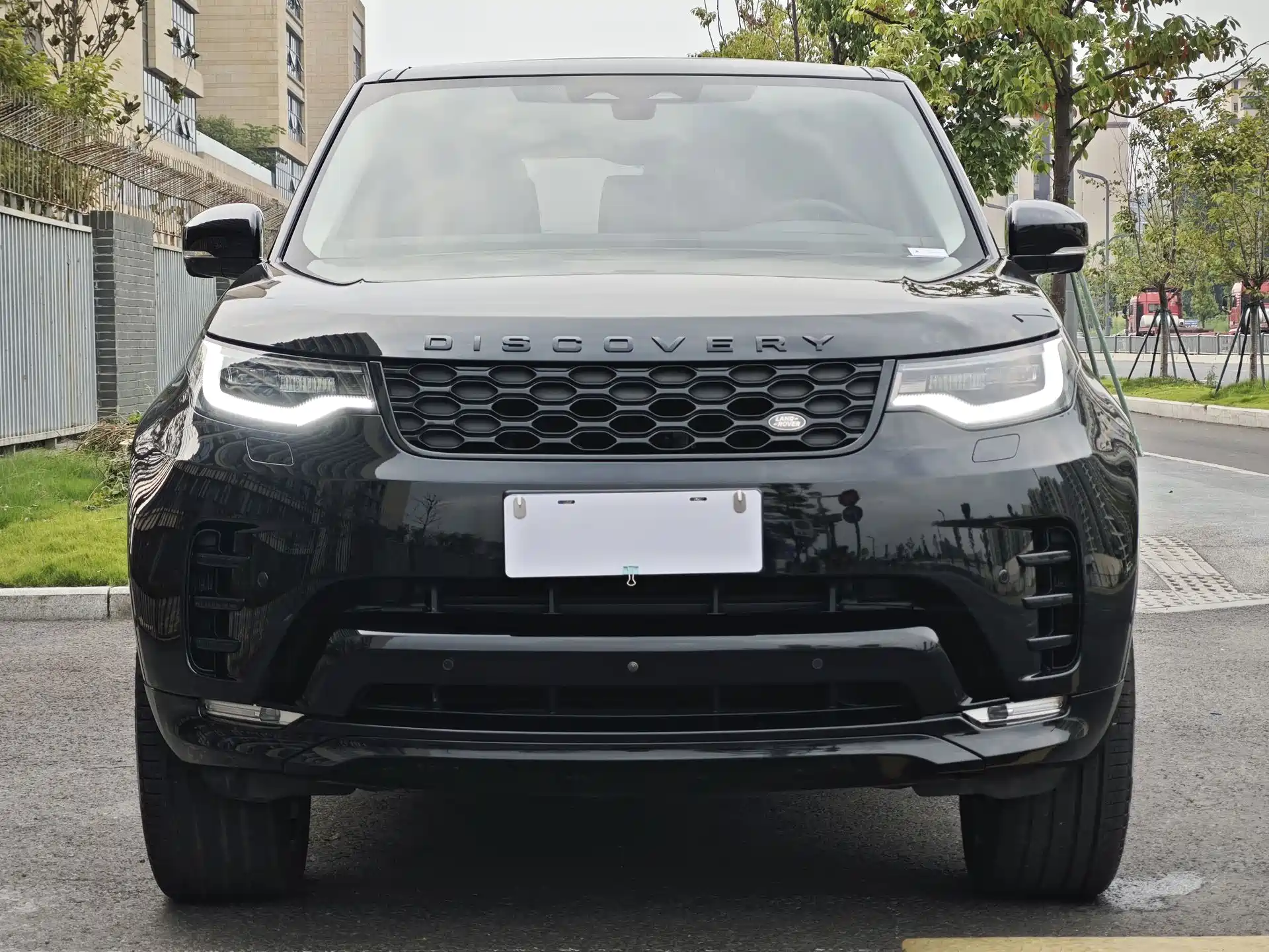 صورة 2 - Land Rover Discovery