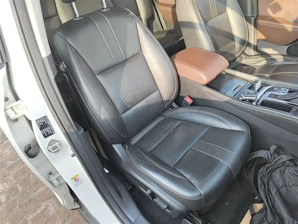 GAC Trumpchi Trumpchi GS8 2017 320T 2WD Luxury Smart Connect (7-seater) фото 25