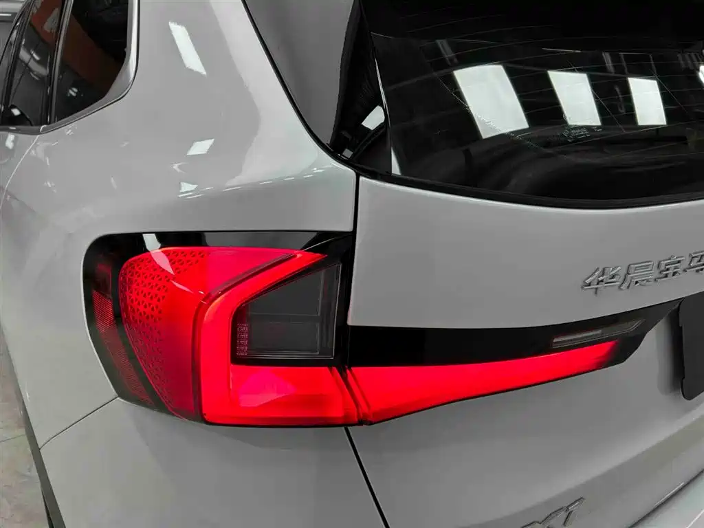 BMW X1 2023 sDrive20Li X Design Package фото 19
