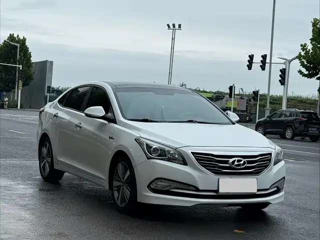 Hyundai Mistra 2016 1.6T Auto Flagship TOP