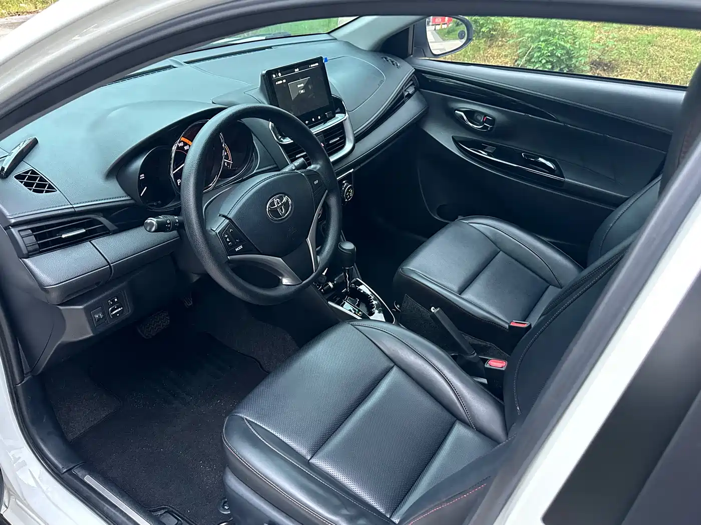 Toyota YARiS L Zhi Xuan 2020 1.5L CVT Premium Edition фото 10