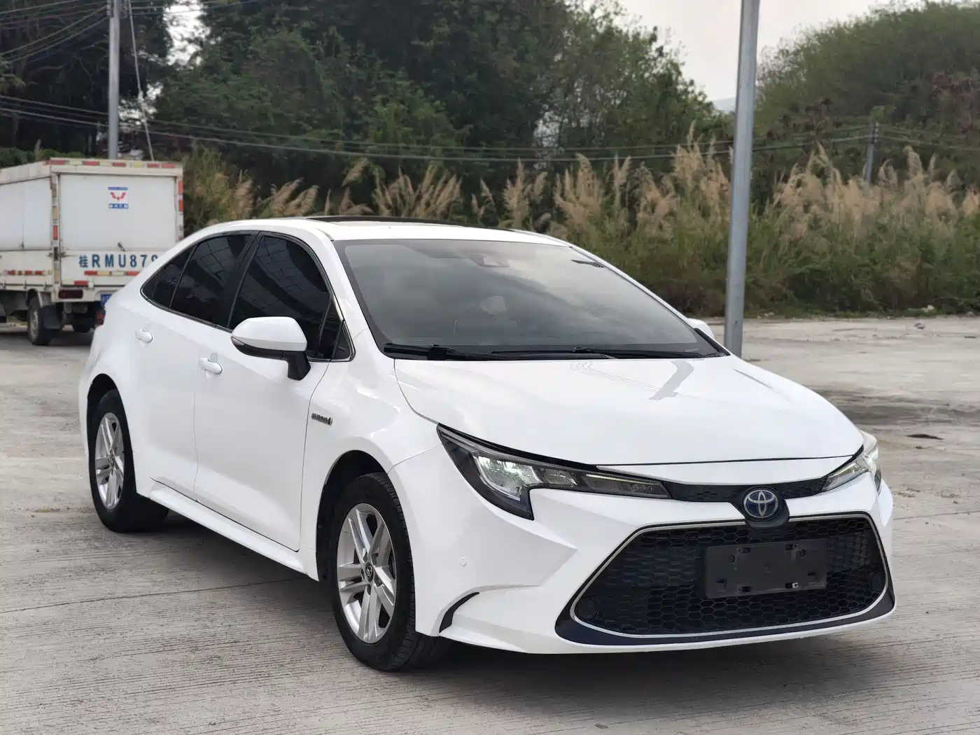 Toyota Levin 2019 Dual Engine 1.8H E-CVT Luxury Edition China V фото 3