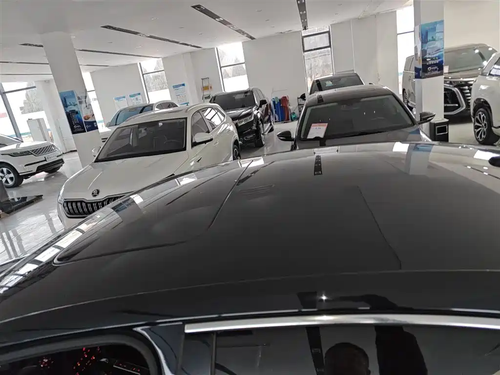 Volkswagen Passat 2017 330TSI DSG Prestige фото 27