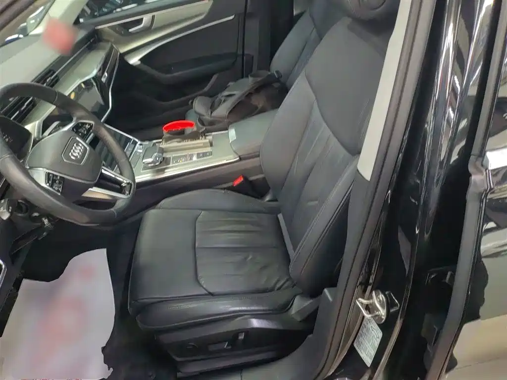 Audi A6L 2021 45 TFSI Exclusive Elegance фото 7