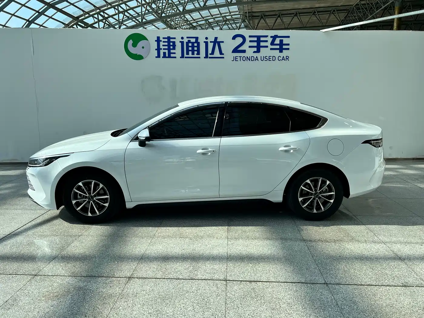 BYD Destroyer 05 2024 DM-i 55KM Pilot Glory Edition фото 5