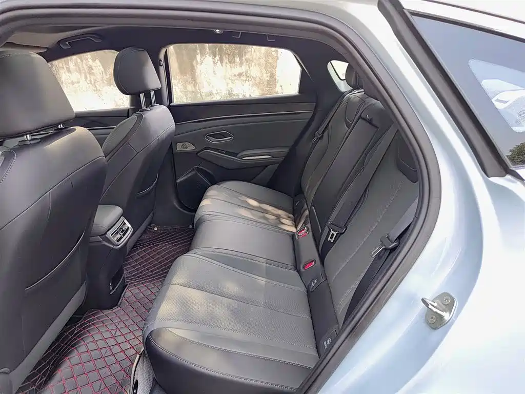 BYD Qin L 2025 DM-i Smart Drive Edition 120KM Surpassing фото 8
