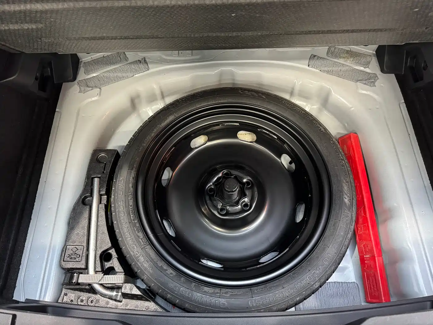 Volkswagen T-ROC 2023 280TSI DSG 2WD Time Edition фото 30