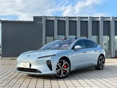 NIO ET5
