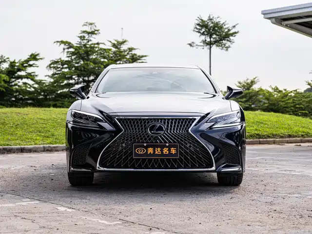 Lexus LS 2020 500h Excellence (China VI) — фото 2