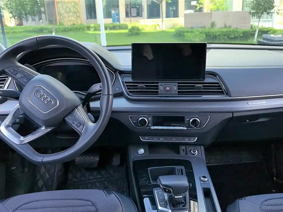 Audi Q5L 2023 40T Fashion Elegance фото 12
