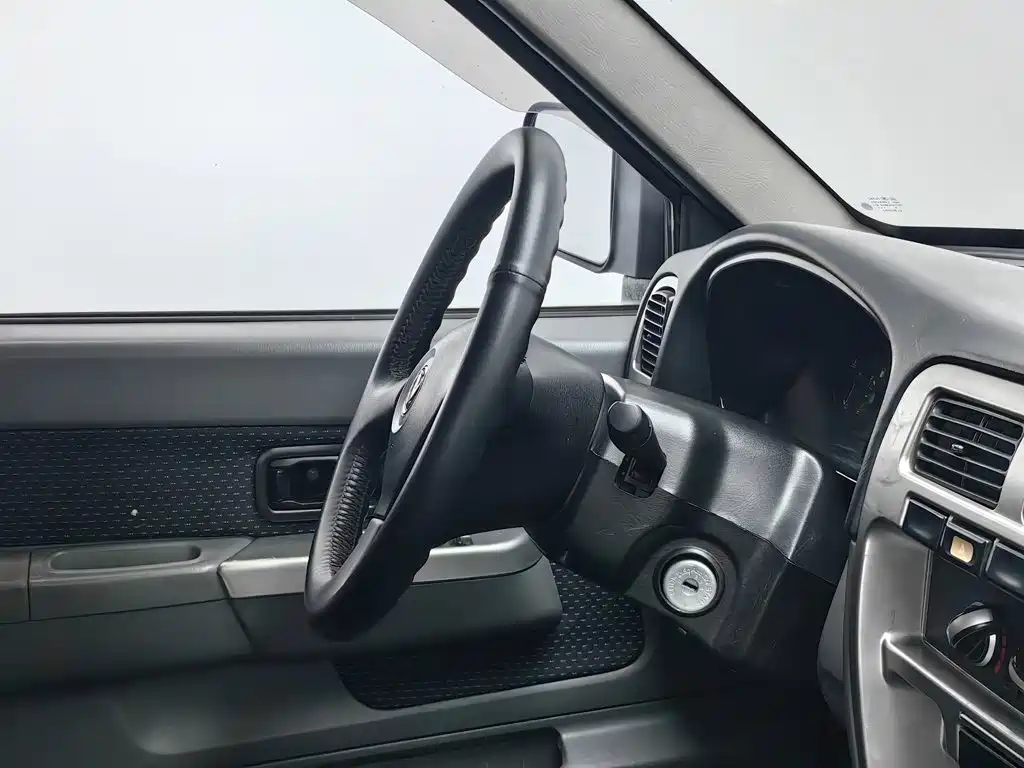 Dongfeng Ruiqi 2016 2015 2.8T Xingye Edition 2WD Standard ZD28D11-4DA