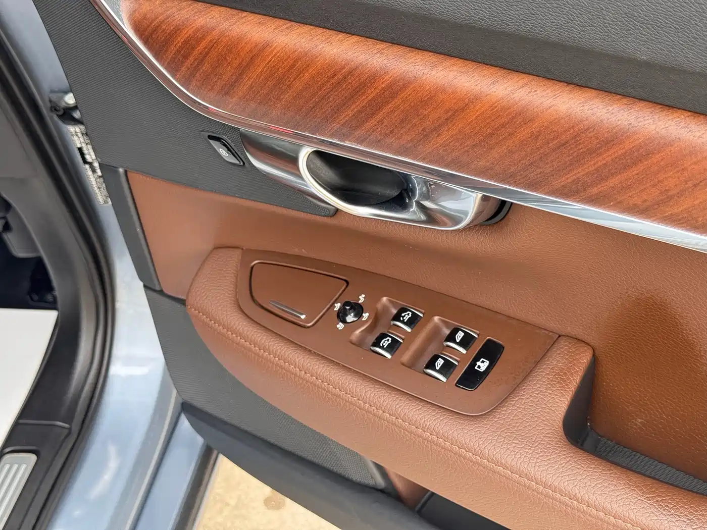 Фото 7 - Volvo S90