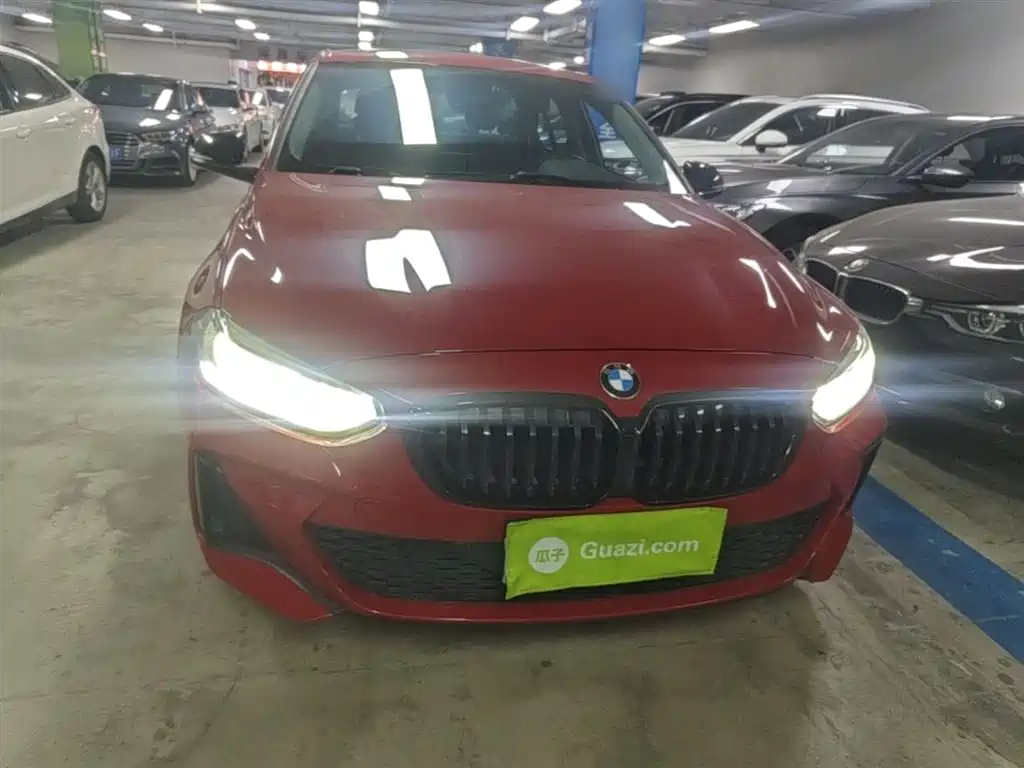 BMW 1-SERIES